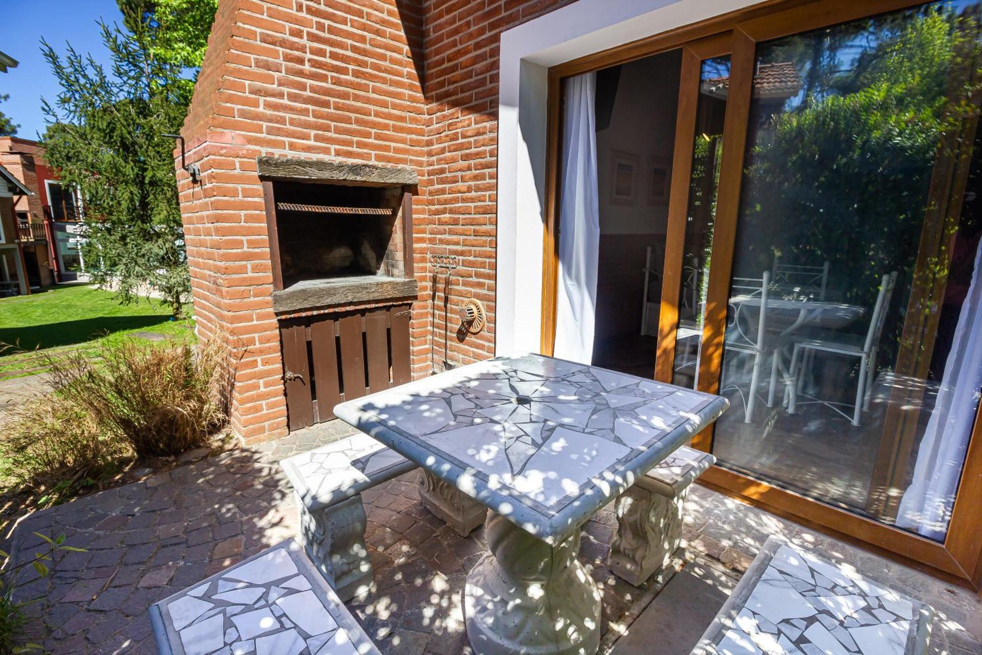 Punta Cerezo Apart Carilo Exteriör bild